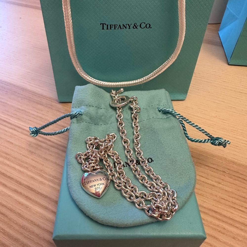 Tiffany & Co. Return to Tiffany® Full Heart Toggle Necklace
